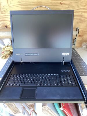 Tripp Lite B021-000-19-HD2 1U Rack Mount Console with 19in LCD DVI or VGA Video