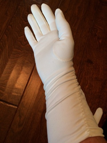 VINTAGE WHITE LONG GLOVES ELVETTE BY DAWNELLE size 7  -12