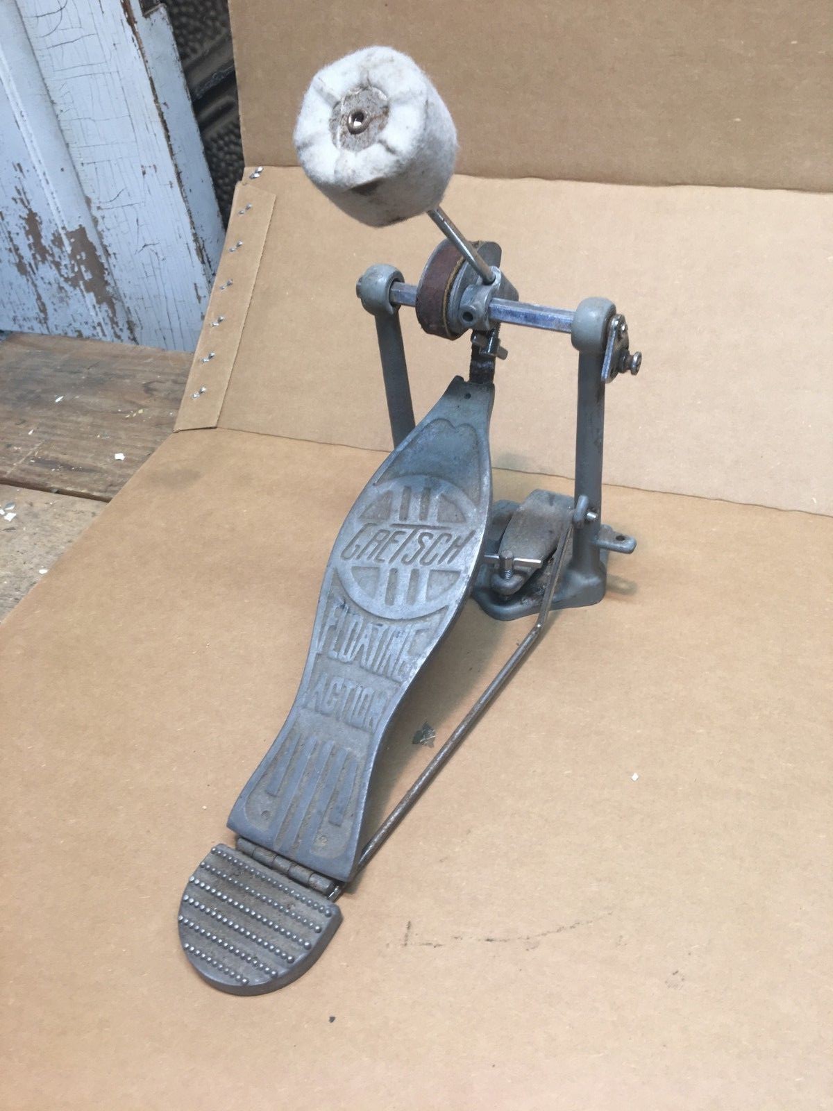 Vintage Gretsch Floating Action Bass Drum Pedal - Round Badge Era