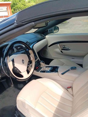 image 7 of interior