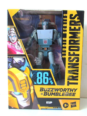 Hasbro Transformers Buzzworthy Bumblebee Kup Studio Series 86-02 Action Figure