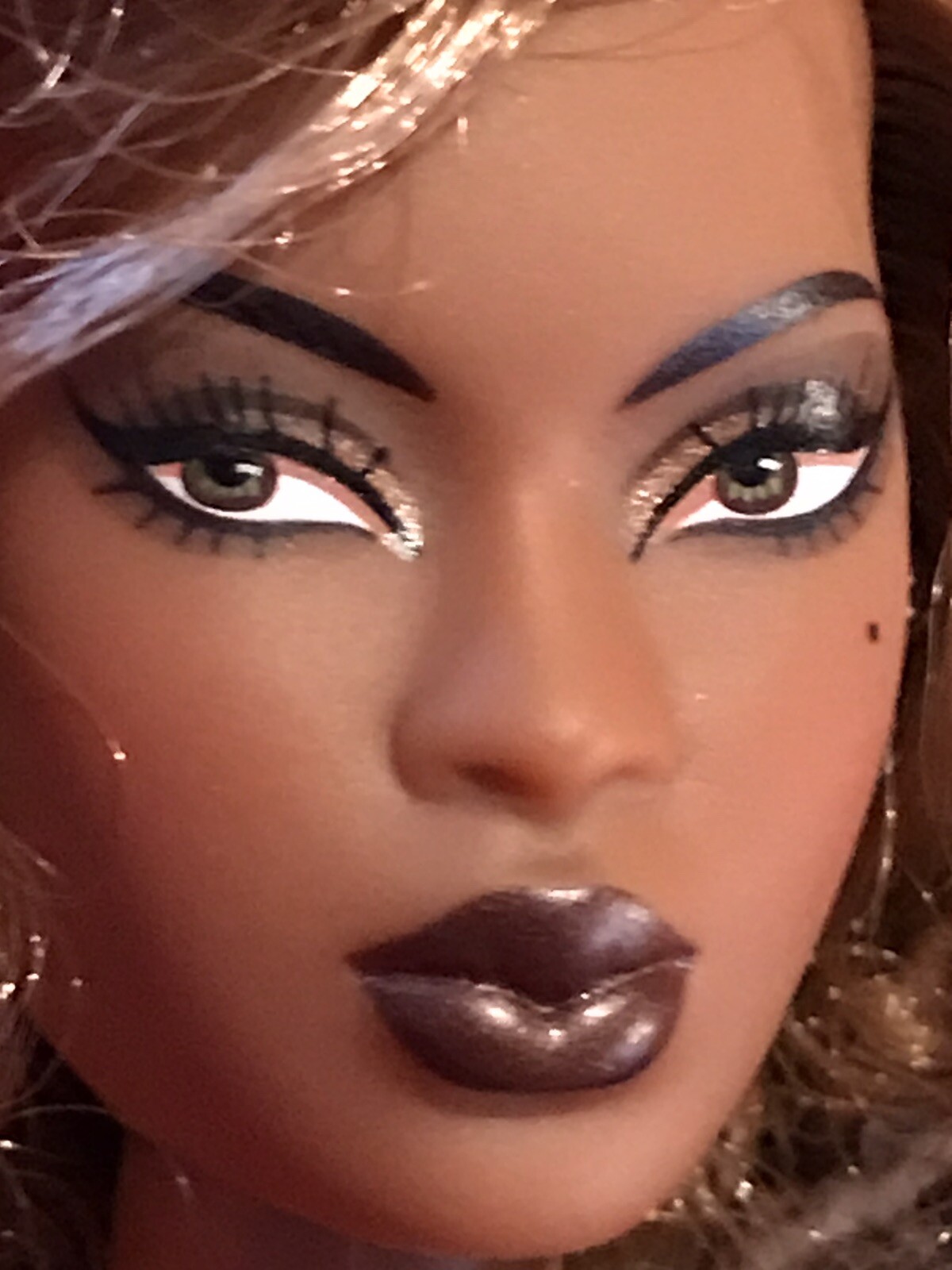 Fashion Royalty EXOTICA ADELE MAKEDA Dominique Close-up Integrity FR 3.