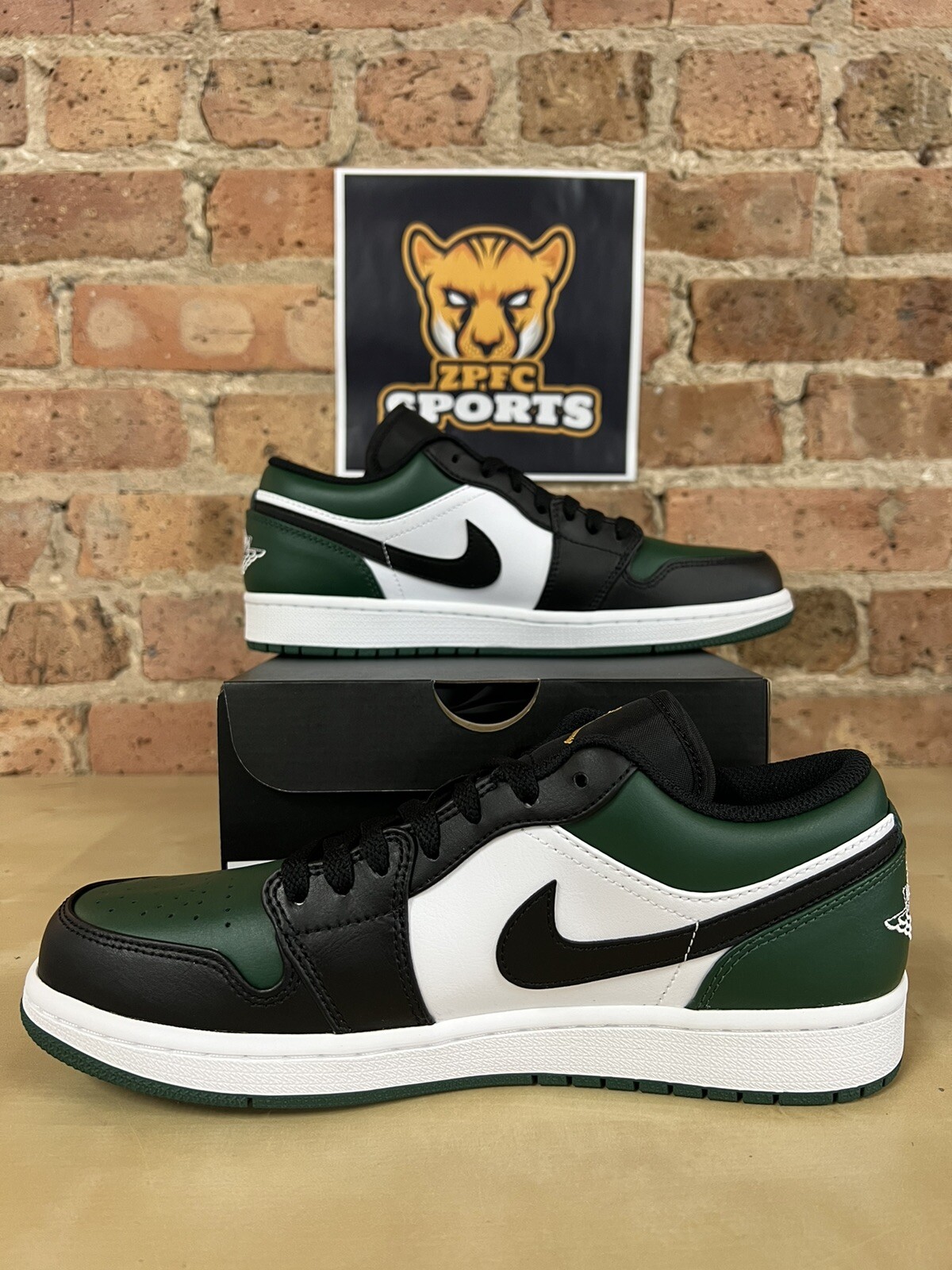 low pine green 1s