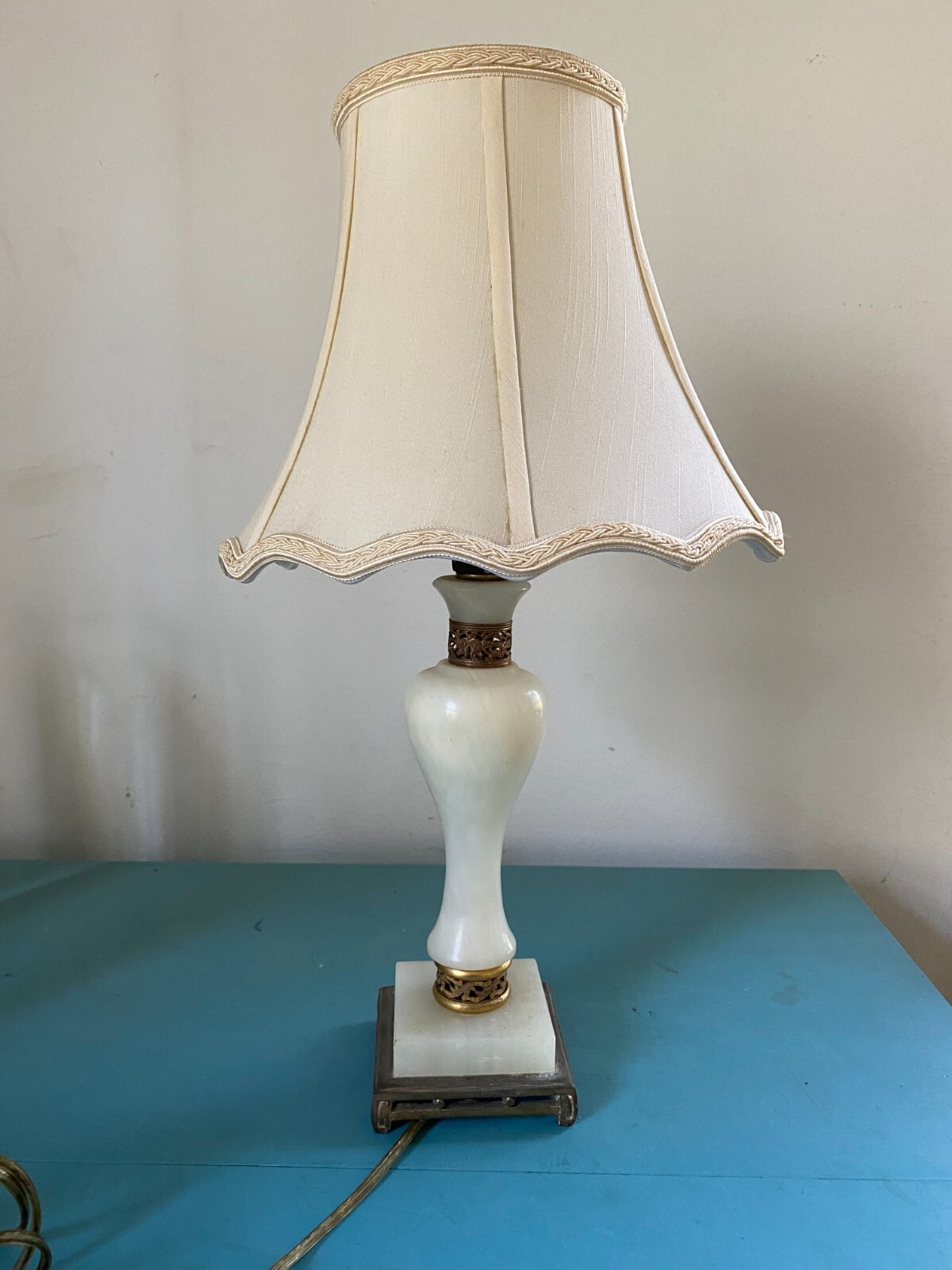 Vintage Italian white Marble w/ Brass Table Lamp with shade