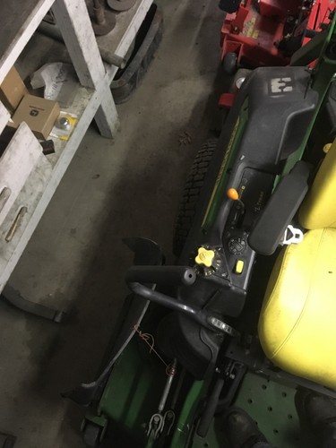 John Deere Z950M 60” Zero Turn Mower 450hrs