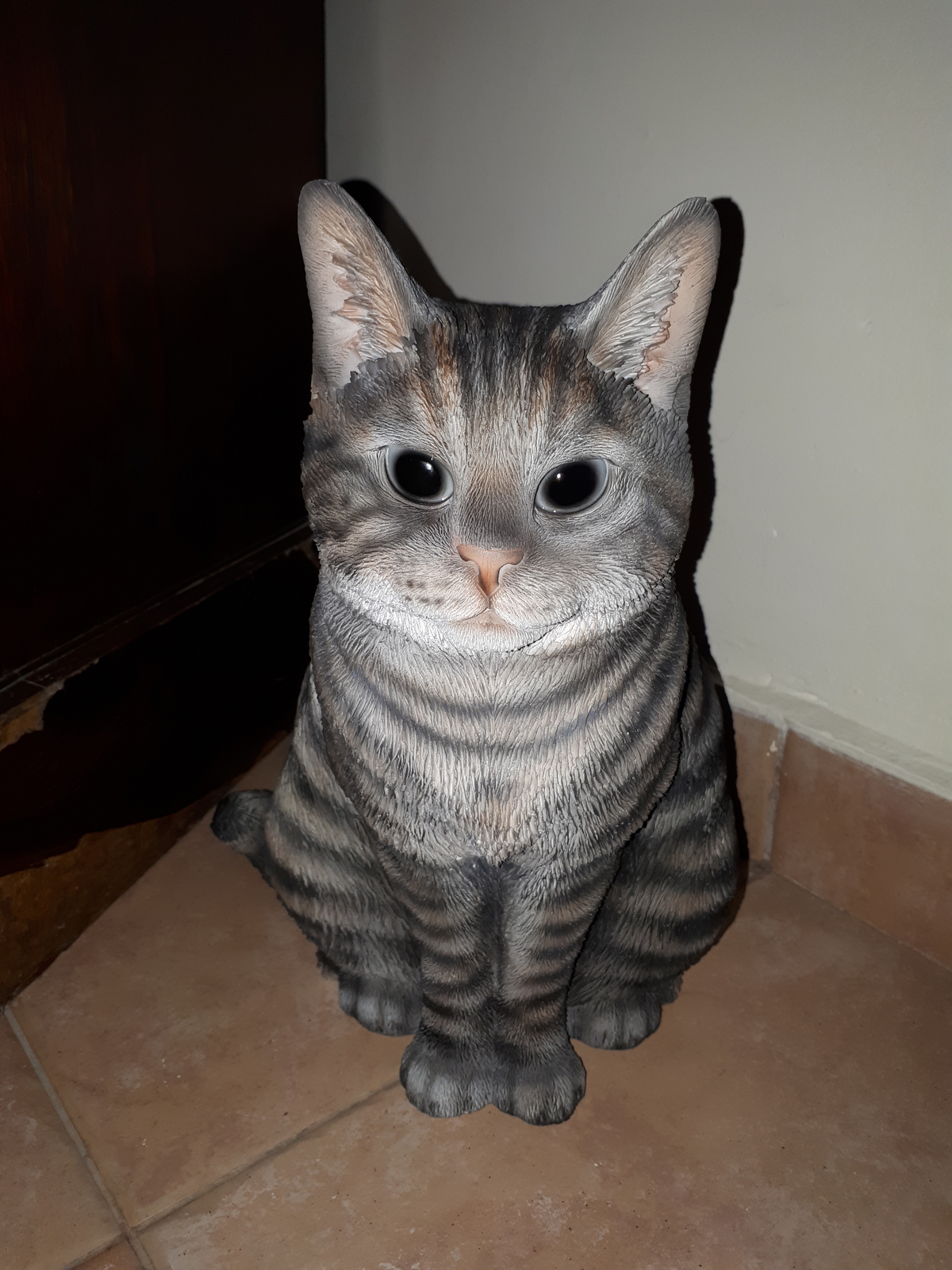 Ahura 虎猫 SITTING TABBY CAT Made In Italy Ahura 虎猫 SITTING TABBY CAT Made In Italy