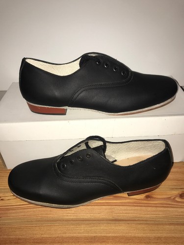 Women's 6 M Free Spirit Split Sole Clogging Shoes, Black, (No Taps)