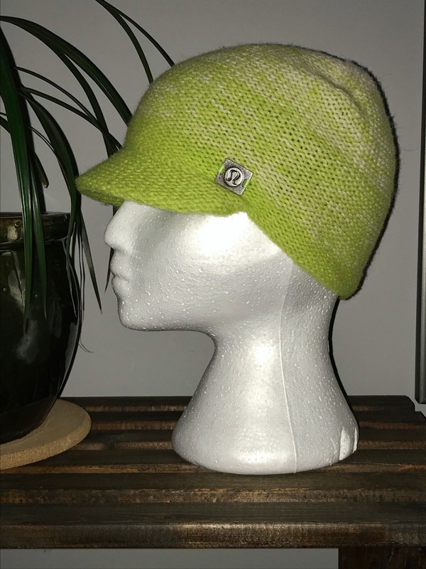 merino wool brimmed beanie