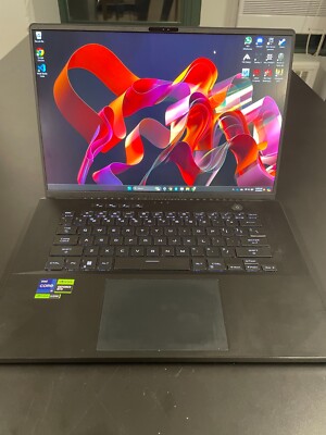 ASUS ROG Zephyrus M16 GU604VI 16'' (1TB SSD, i9-13900H, RTX 4070, 32GB DDR5)