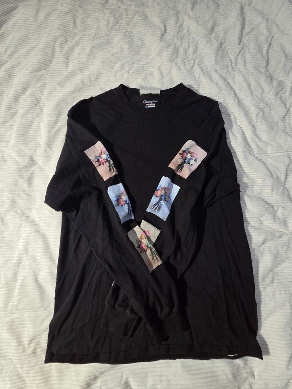 PacSun Creator Series Long Sleeve T-Shirt Black with Flower Bouquet Sleeve Print