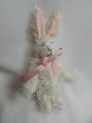 World Of Miniature Bears By Theresa Yang 5'' Easter Bunny Rabbit #5070-W