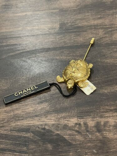 New Vintage CHANEL 96 Turtle Rhinestone Brooch Stick Pin W New Vintage CHANEL 96 Turtle Rhinestone Brooch Stick Pin W