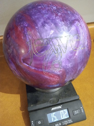900 Global Jewel 15 Lb Used Bowling Ball  Badger Core Pink