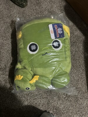 Pet Simulator X Titanic Lucki Plush with Baby- Big Games With Code