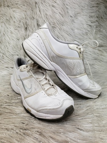 スニーカー WHITE LEATHER SNEAKERS Nike Sneakers 8.5 Women 354496-111 Sweet Classic Low White