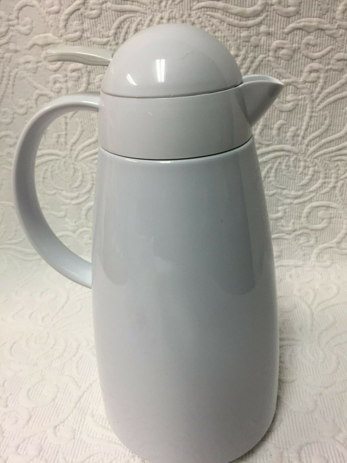 GEVALIA WHITE Coffee Thermal Insulated SERVER CARAFE POT 1 Qt - NEW
