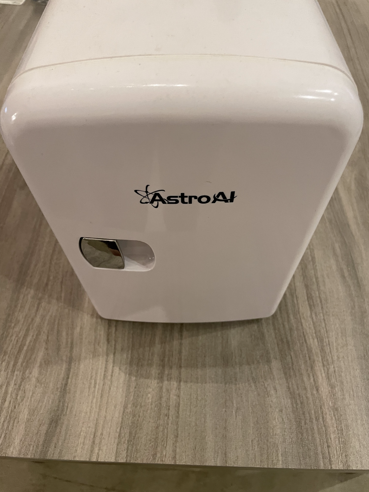White Ac Cord Astro Ai