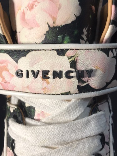 【売れ筋】GIVENCHY ユニコーン 刺繍 フーディ 楽天市場】ジバンシー GIVENCHY キッズ 子供服 ジュニア ユニ