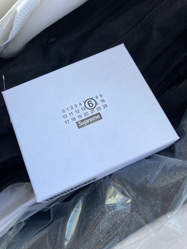 IN HAND Maison Margiela Supreme Receipt Wallet MM6 x Supreme IN HAND Maison Margiela Supreme Receipt Wallet MM6 x Supreme