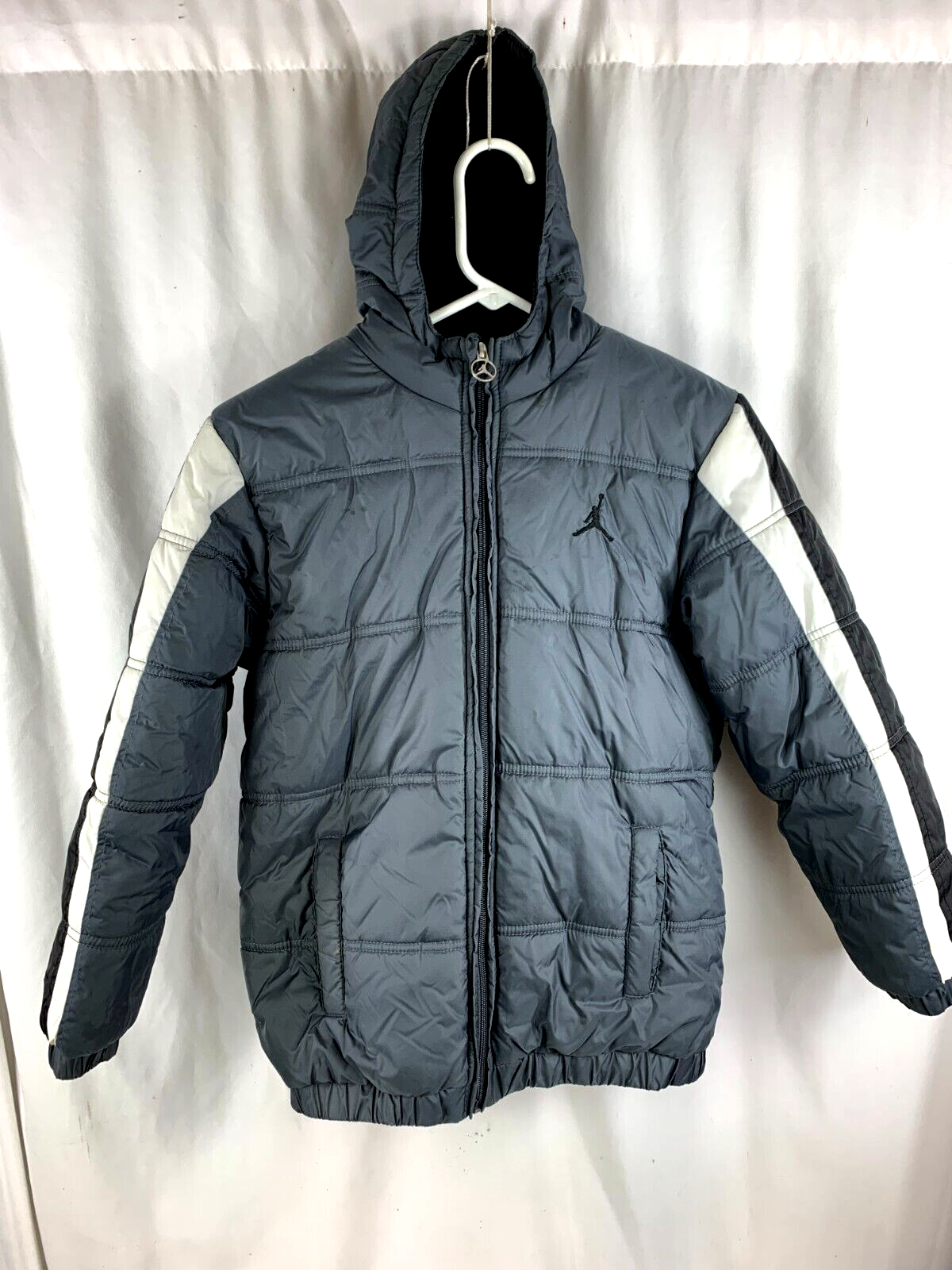 Jordan フード付きジャケット グレー Kids Jordan Jumpman Puffer Jacket Size Medium Boys Black