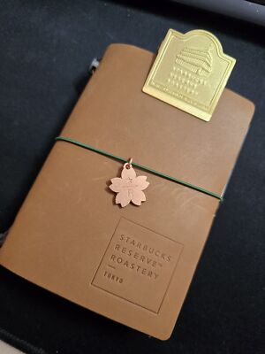 STARBUCKS TRAVELER'S notebook 茶 Starbucks Reserve Roastery Tokyo Traveler's Notebook