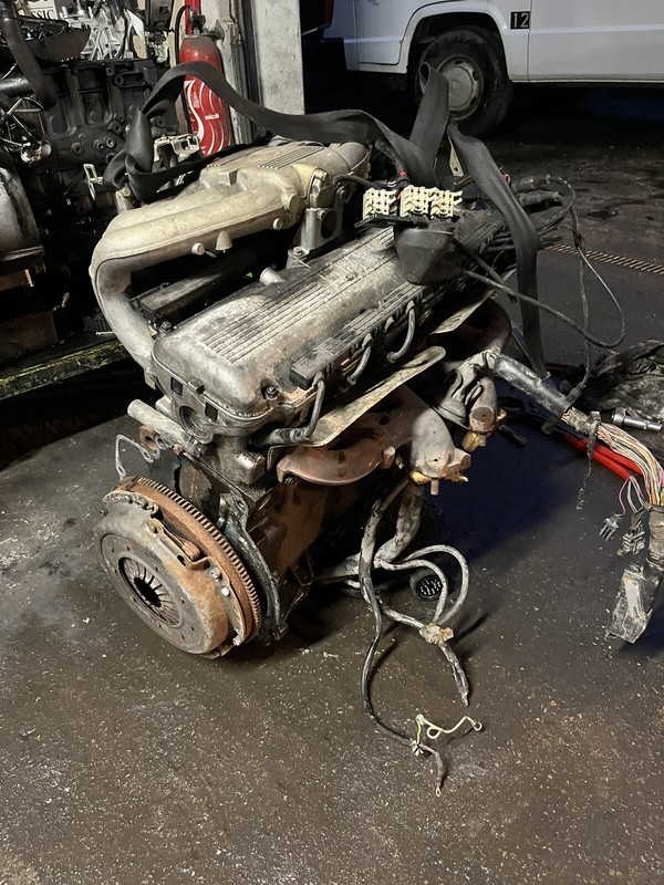 Moteur Bmw 325i 525i E34 Phase 1 171cv M20b25 E30