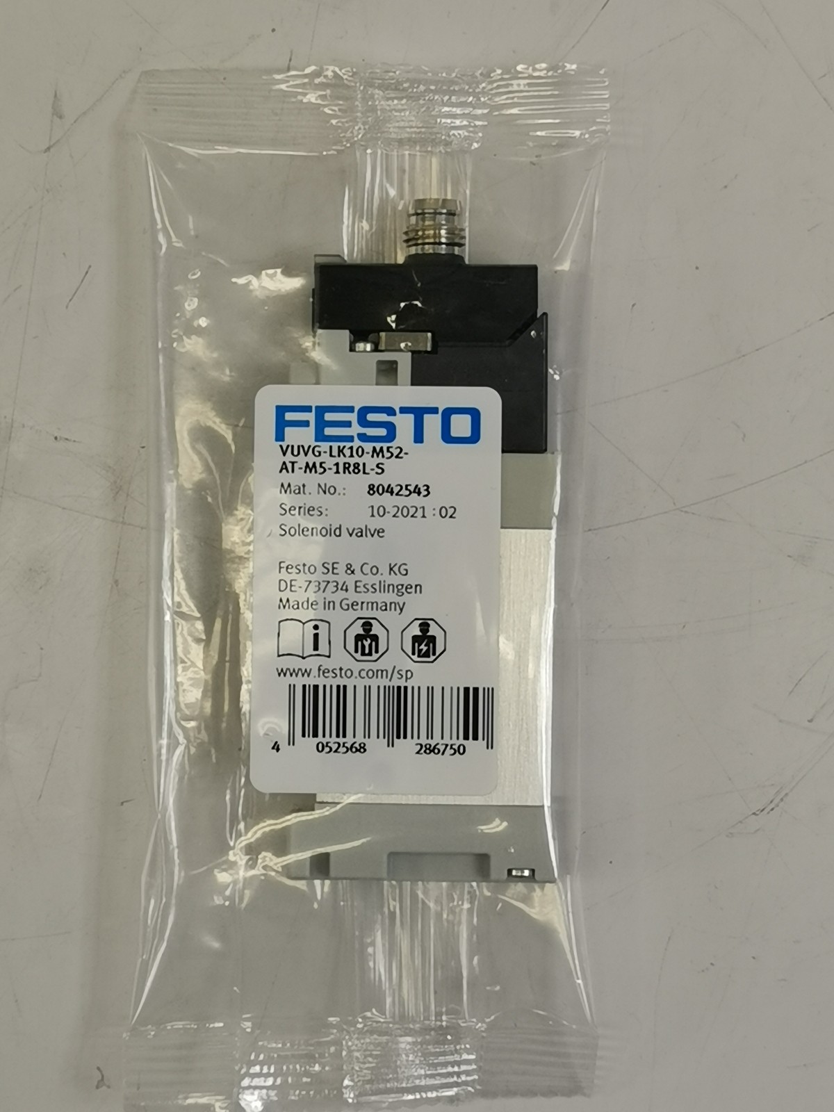 FESTO Solenoid Valve VUVG-LK10-M52-AT-M5-1R8L-S / 8042543 NEW