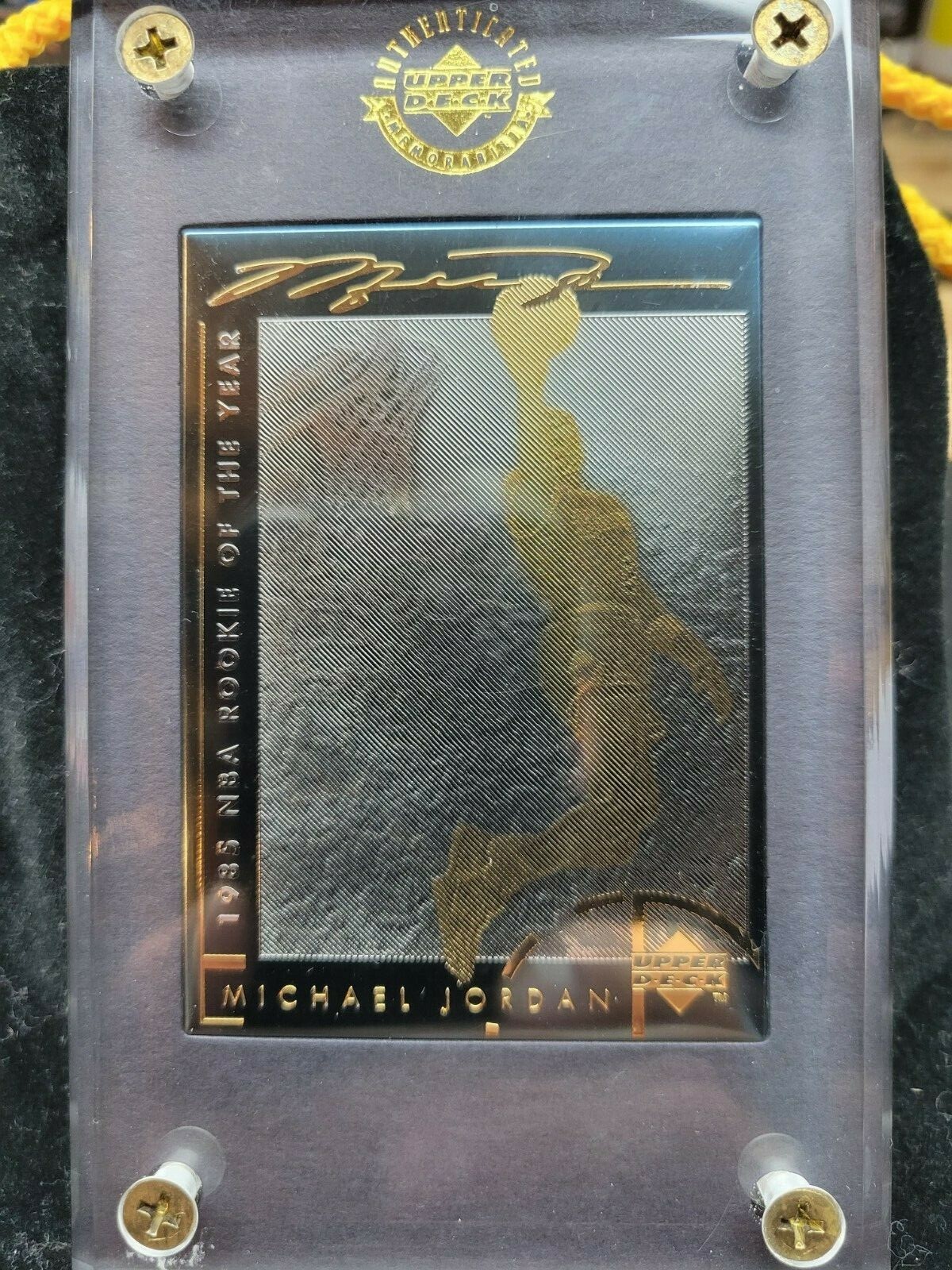 upper deck michael jordan 24k card 1996 ‘1985 Rookie Of The Year Edition’. rookie card picture