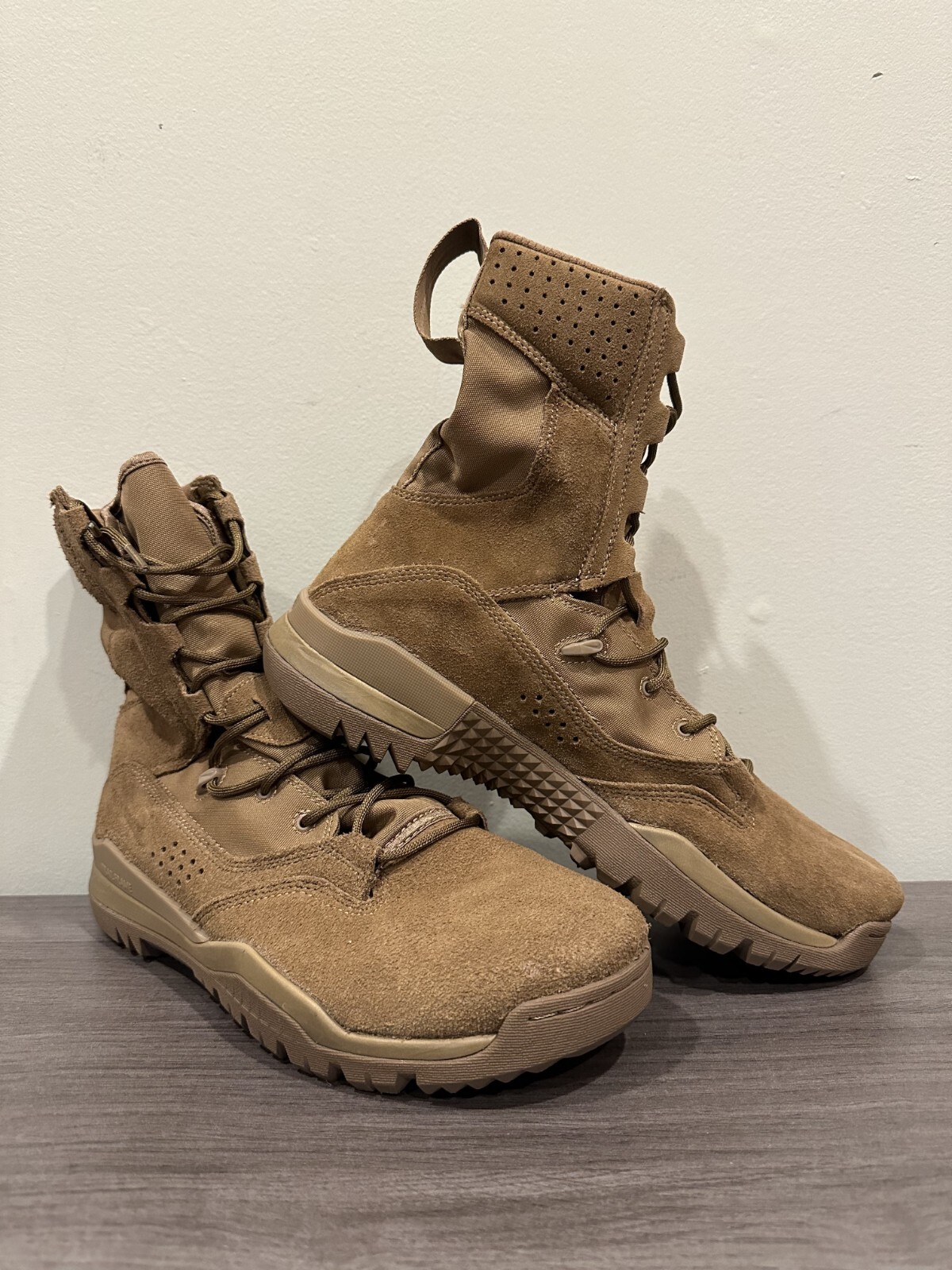 nike sb 2 boots