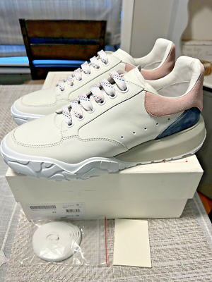 Alexander mcqueen best sale sneakers white pink