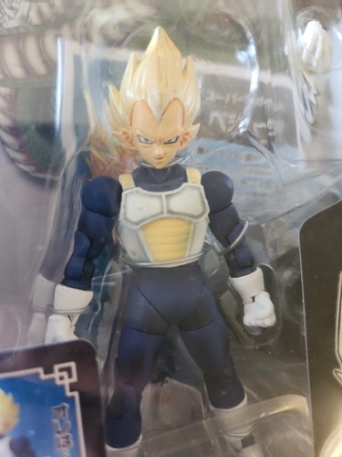 Bandai Dragon ball Z Hybrid Action Figure Super Saiyan Vegeta.
