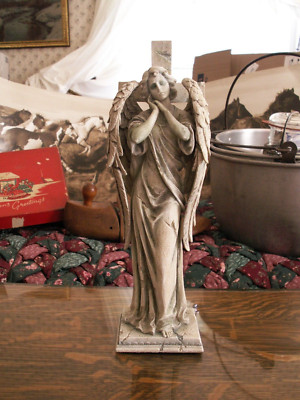 Angel Summit Collection Figurine / Abdiel 7450  / free U.S.A. shipping