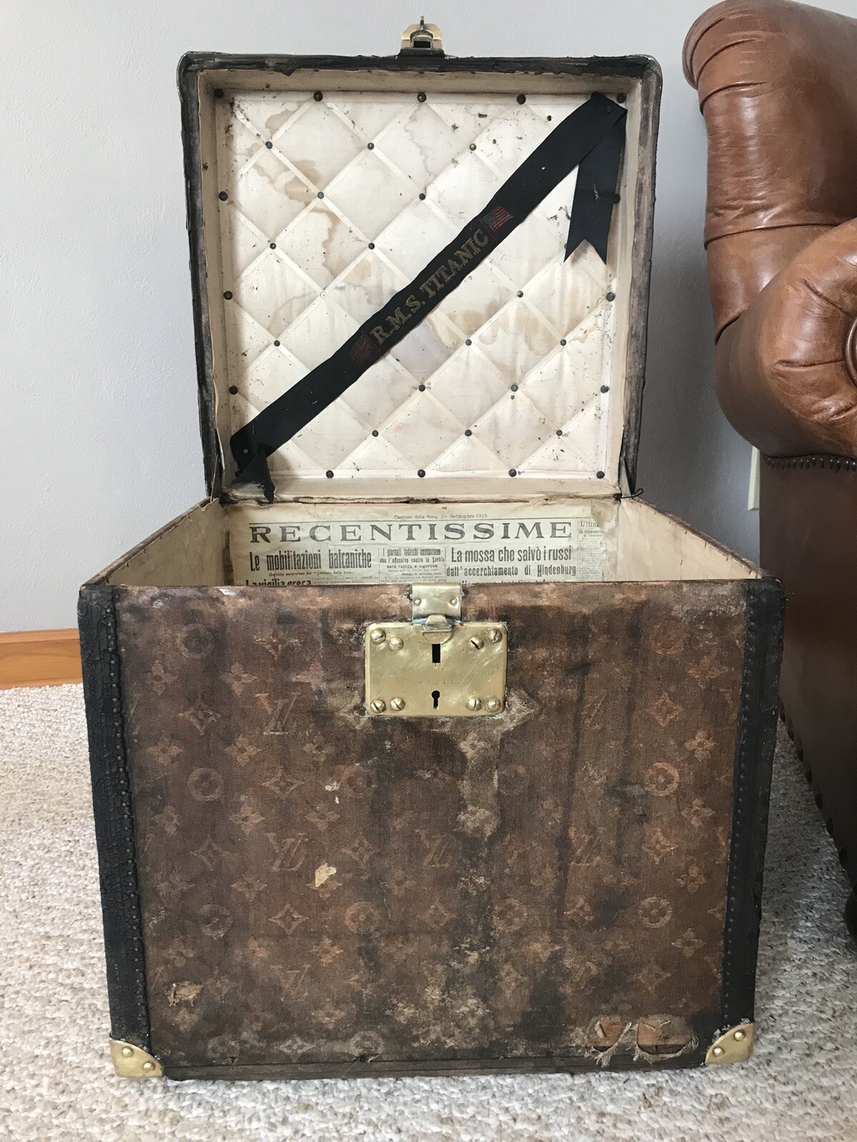 Louis Vuitton Monogram Hat Steamer Trunk with RMS Titanic Memorabilia