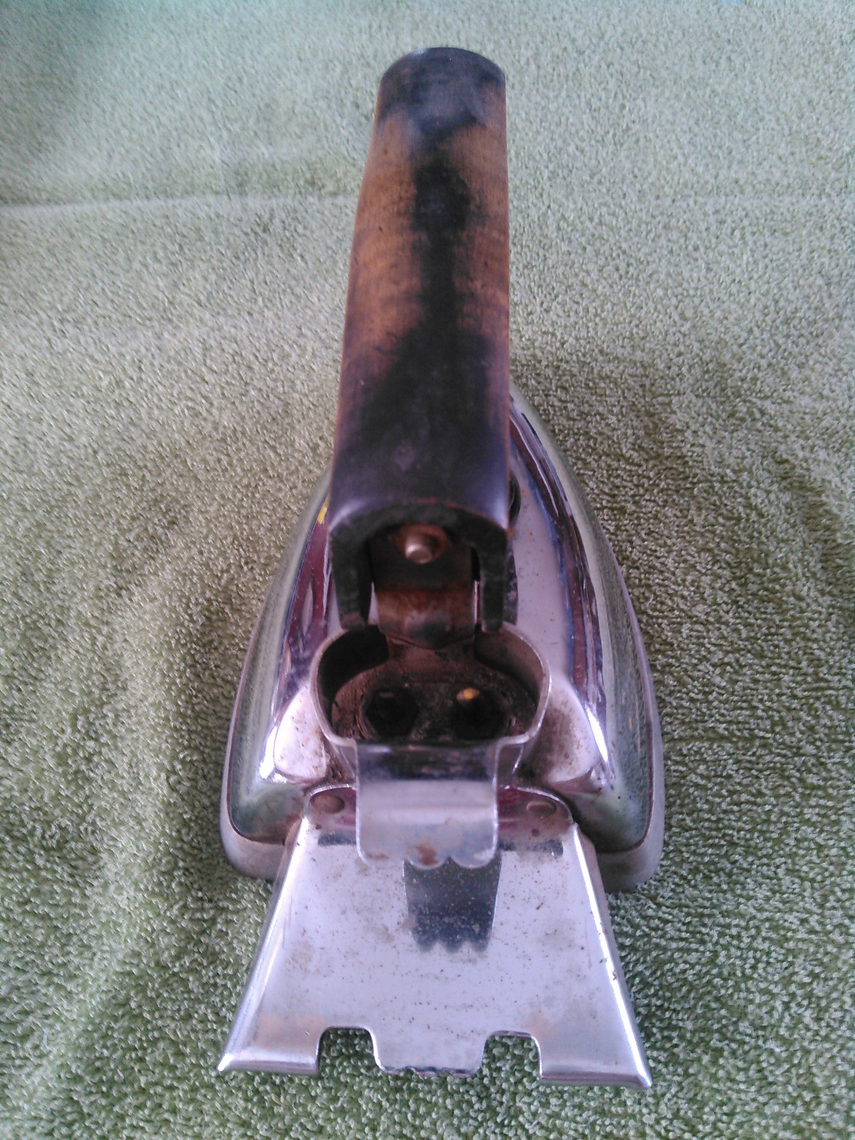 Vintage Montgomery Ward & Co. Electric Iron Model 9 Farmhouse decor Country View