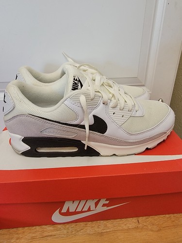 air max 90 baroque brown on feet