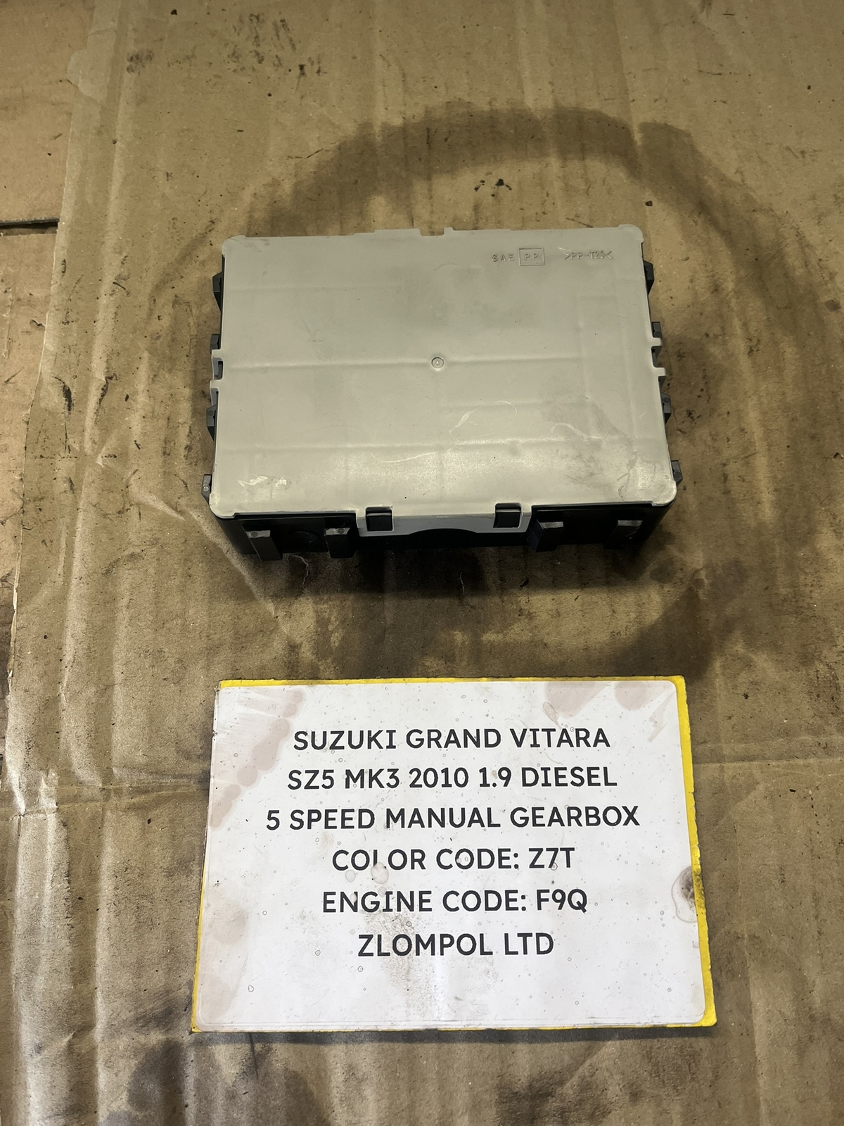 Suziki Grand Vitara 2010 1.9 Diesel Control Module Unit 3677076K40