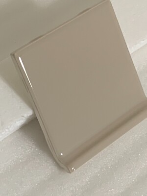 NEW Daltile Ceramic Cove Base  Urban Putty #0161  4 1/4'' x 4 1/4''  Gloss