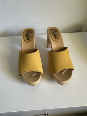 Vintage 1980's Candies Original Sandals Wedge Heels Wood Leather Tan Yellow