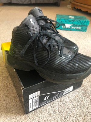 curry 2.5 size 4