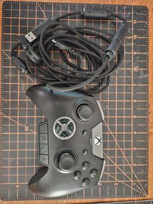 Razer Wolverine Ultimate (RZ0602250100R3U1) Gamepad - Black