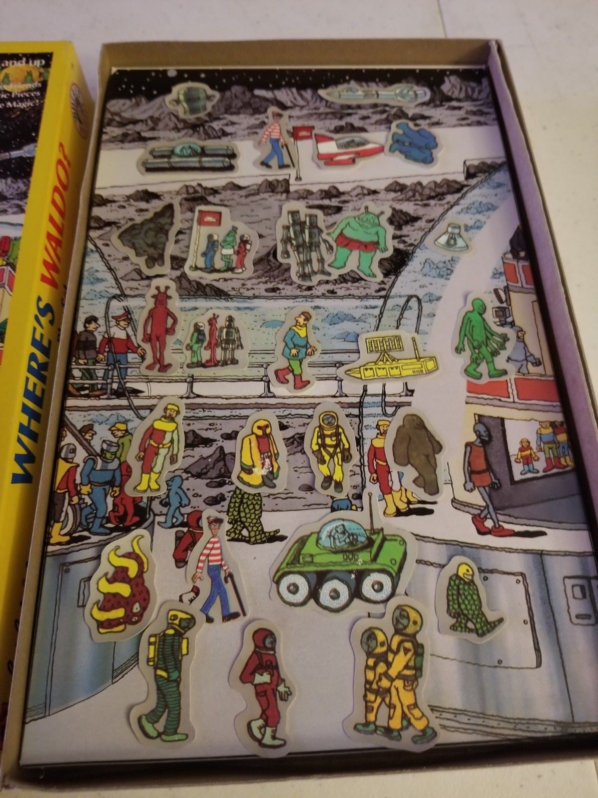 WHERE'S WALDO PLAY SET COLORFORMS Sticks Like Magic Reusable Vinyl Stickers