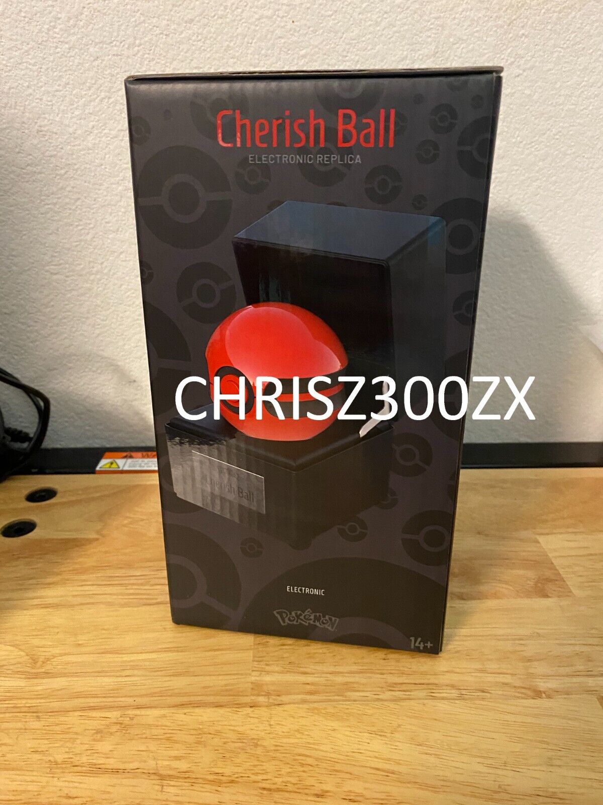 Amazon.com: The Wand Company Original Poké Ball Authentic