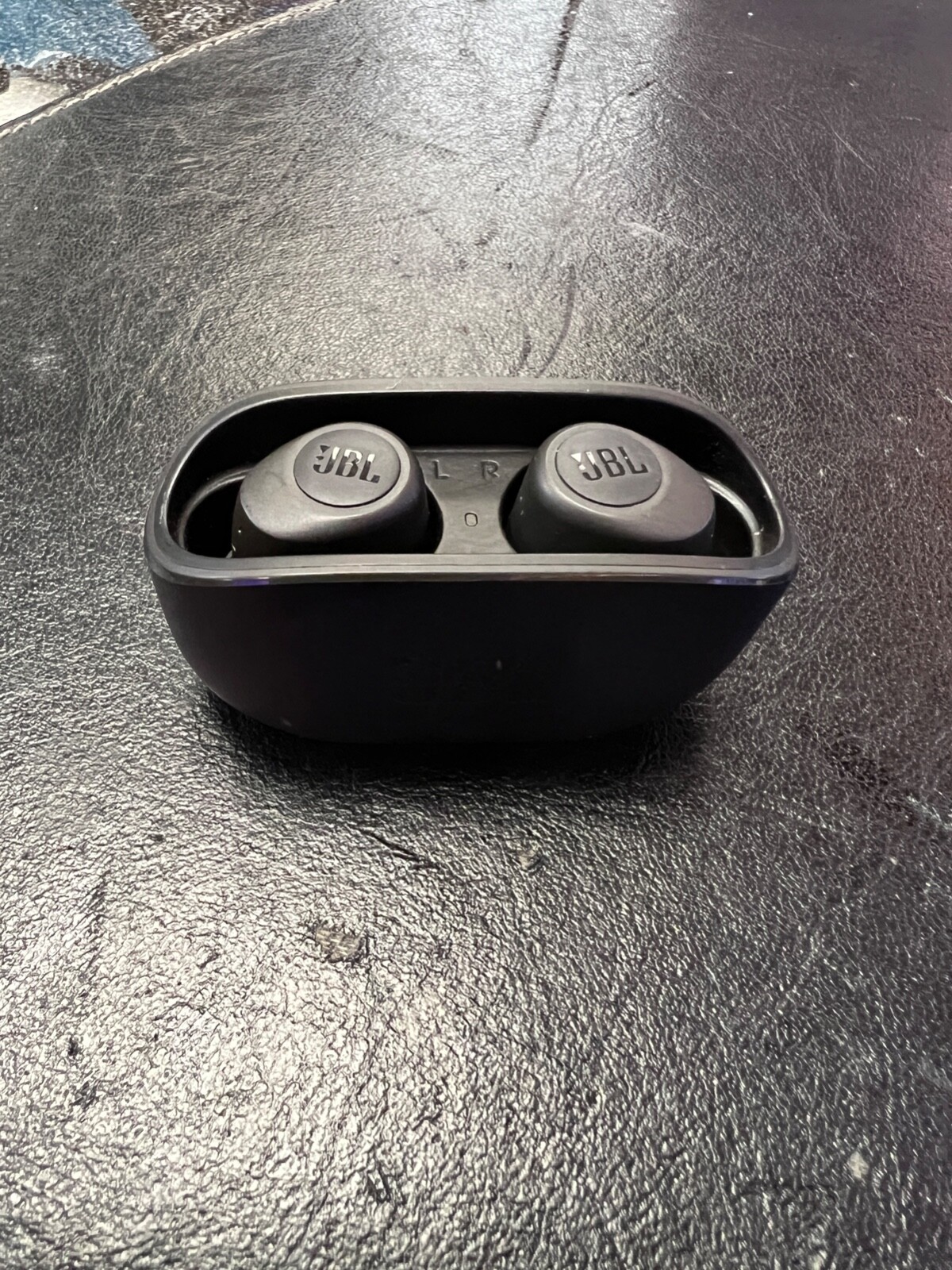 JBL WAVE BUDS ブラック 未使用 ☆JBL by HARMAN WAVE BUDS2 ワイヤレスイヤホン ブラック