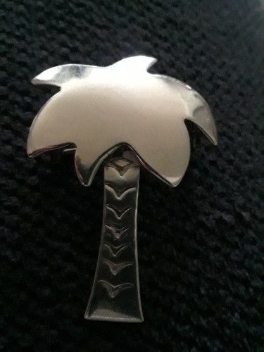 Sterling  Brooch Pin Pendant Necklace. PalmTree STERLING HOUSE COLLECTION 9g