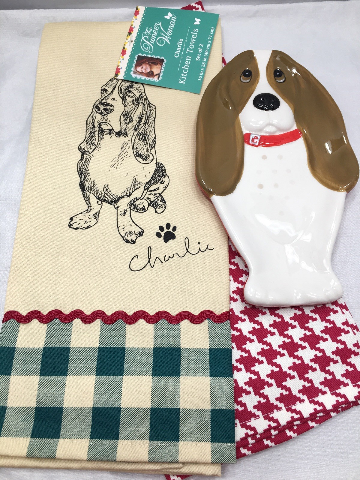 The Pioneer Woman Charlie The Basset Hound Spoon Rest & Kitchen Dish Towels ~HTF