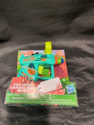 Nerf  Easter Egg Hunt Blaster, 2 Nerf Elite Darts, Pull to Prime New!