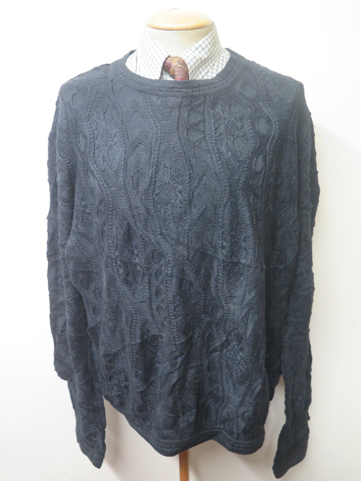 Vintage Genuine Original Coogi 3D Crew Neck Sweater Jumper Vintage Genuine Original Coogi 3D Crew Neck Sweater Jumper