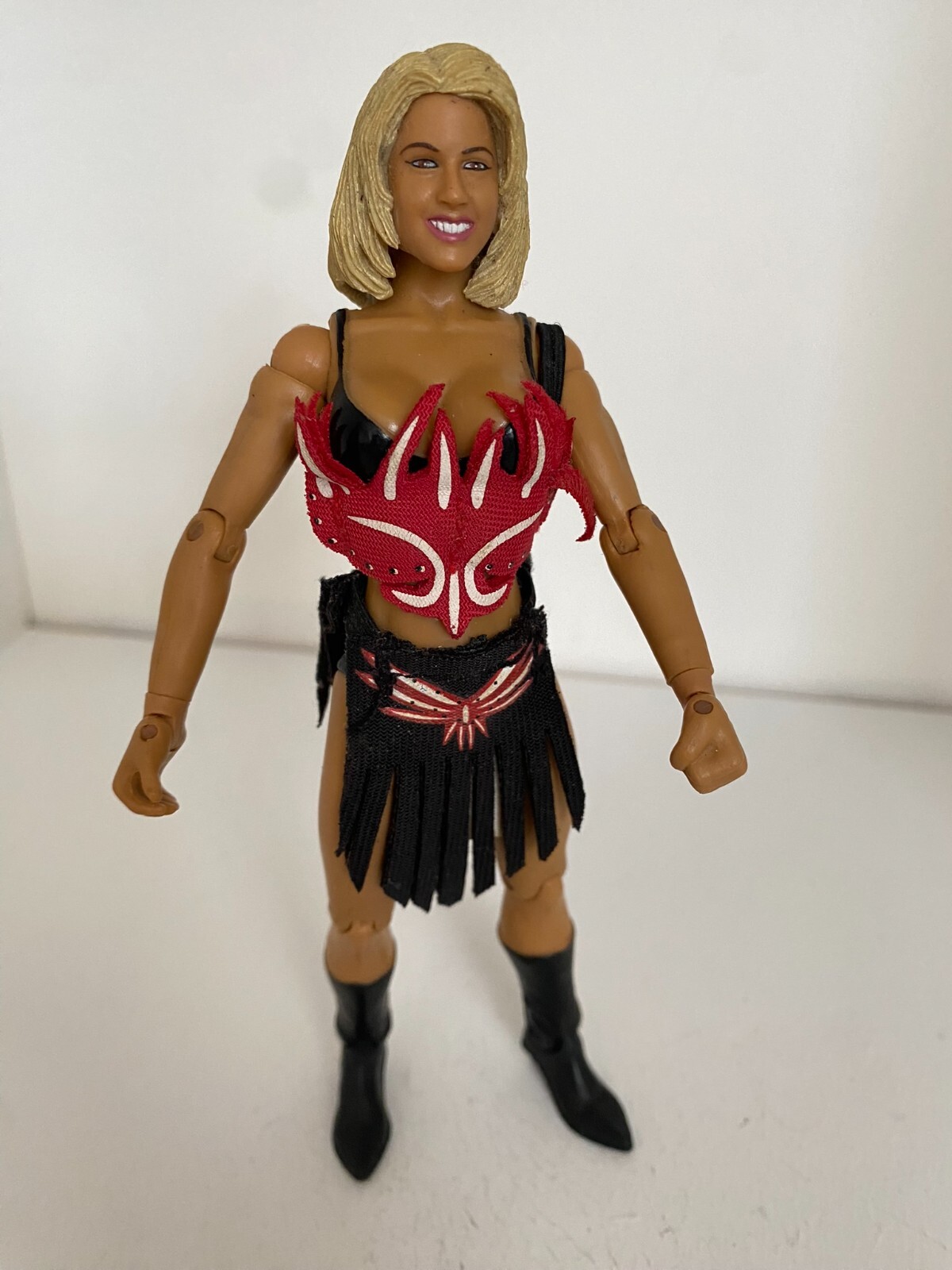 WWE SUNNY MATTEL WRESTLING ACTION FIGURE JAKKS CLASSIC