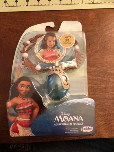Girls Moana's Necklace Glowing Magical Disney Heart of Te Fiti Seashell Light Up