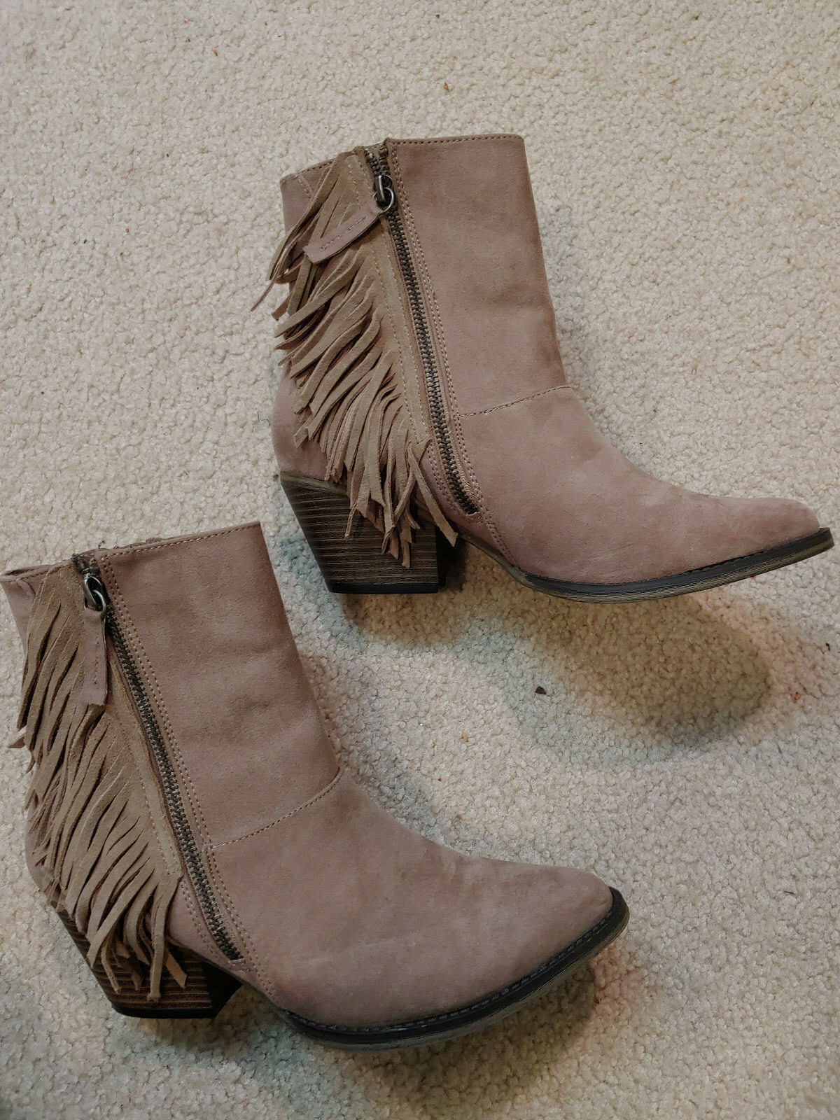 MIA Bone BOOTIES w/ fringe, faux suede, side zip, sz 8.5 above ankle, 2.3